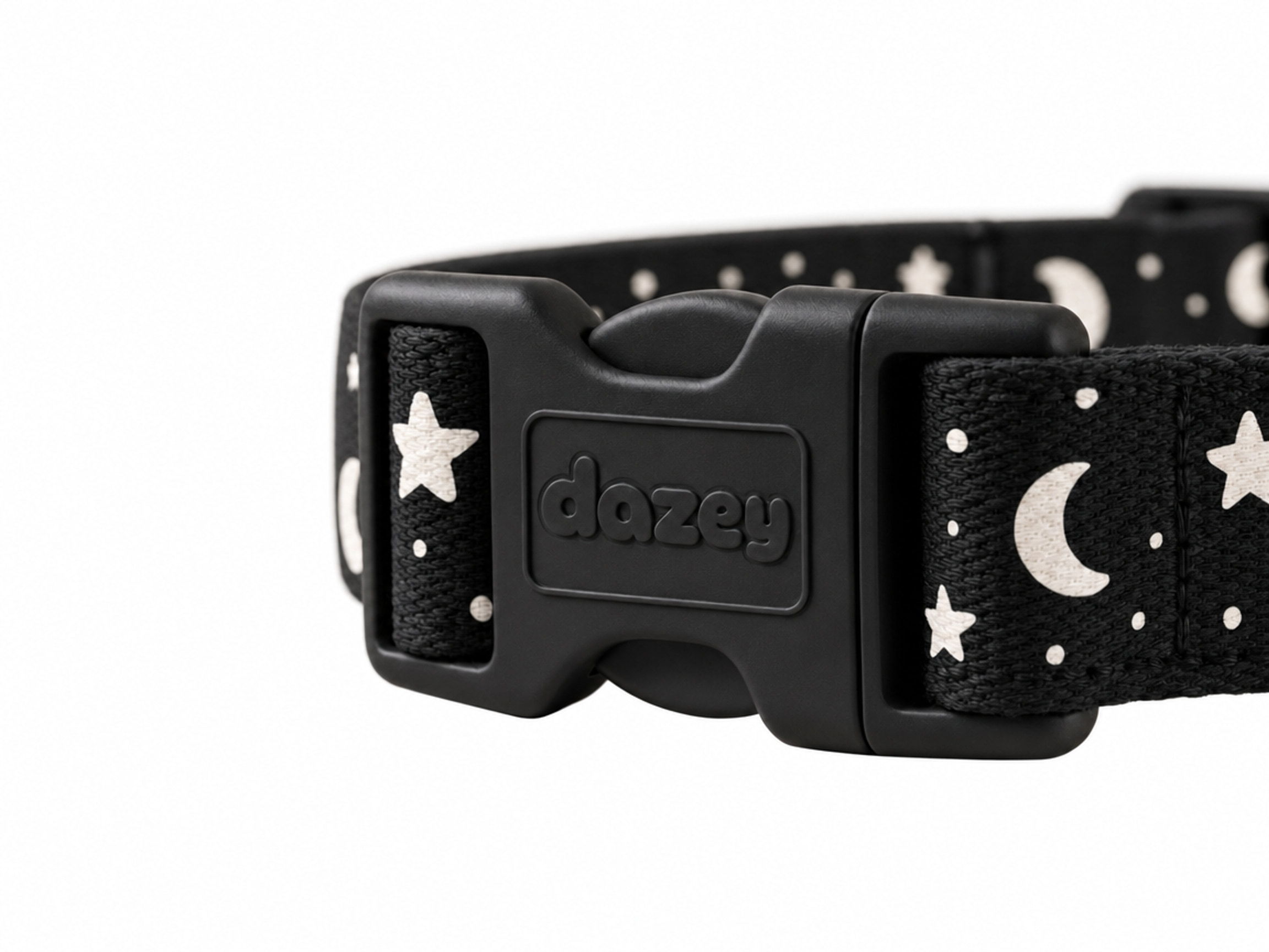 Midnight Sky collar buckle detail